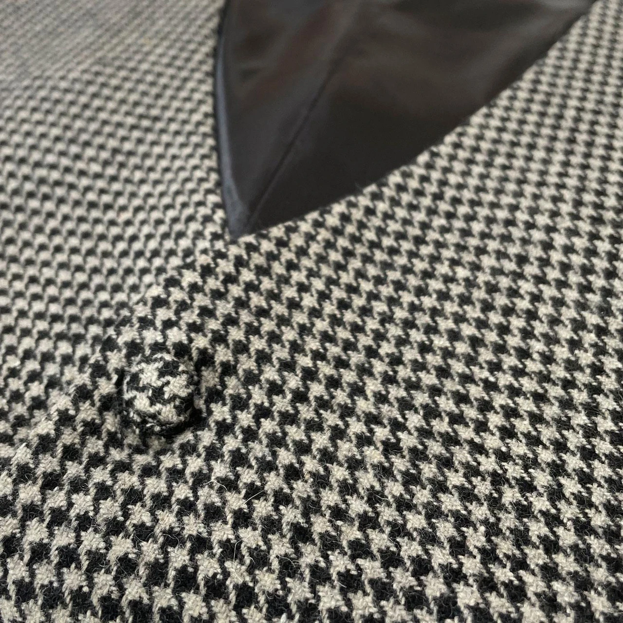 Dylan 60s Mod Dogtooth Waistcoat - Image 3