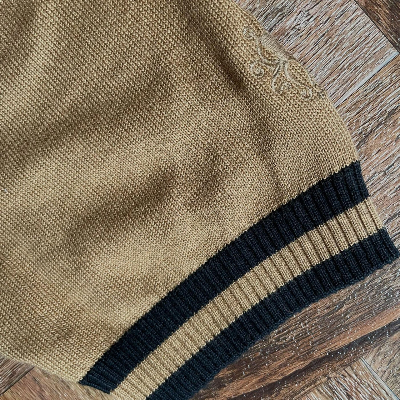 Moon Mod Tipped Knit Tee ZINFANDEL - Image 14